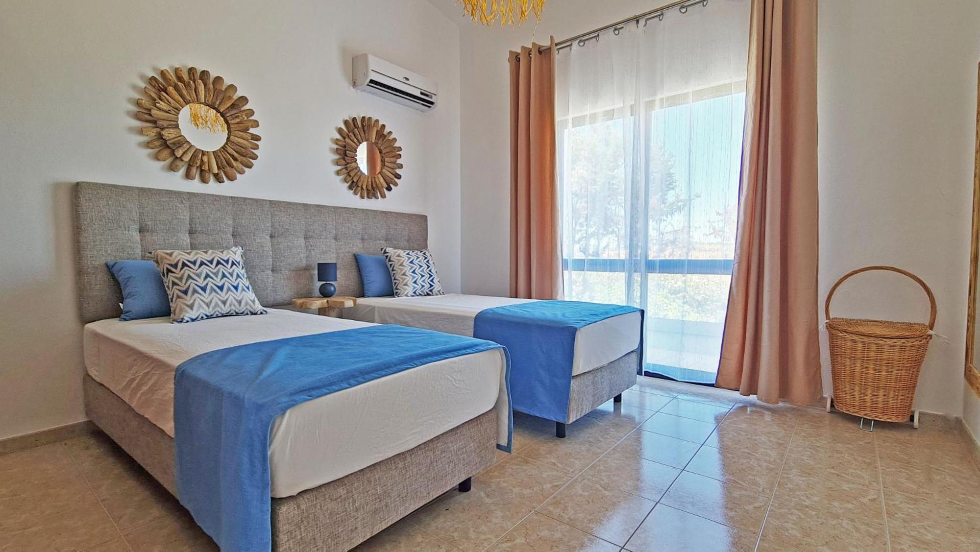 Casa Vitoria - With Private Pool Villa Pêra Buitenkant foto